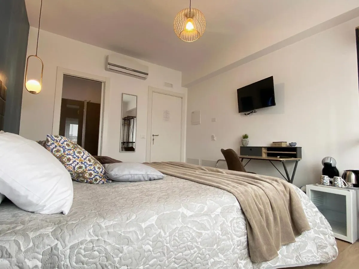 Guest house Bari Rooms Carulli Suite Italy